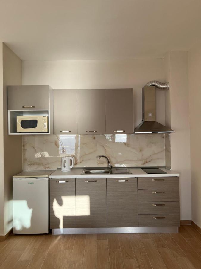 Lotus Apartment *